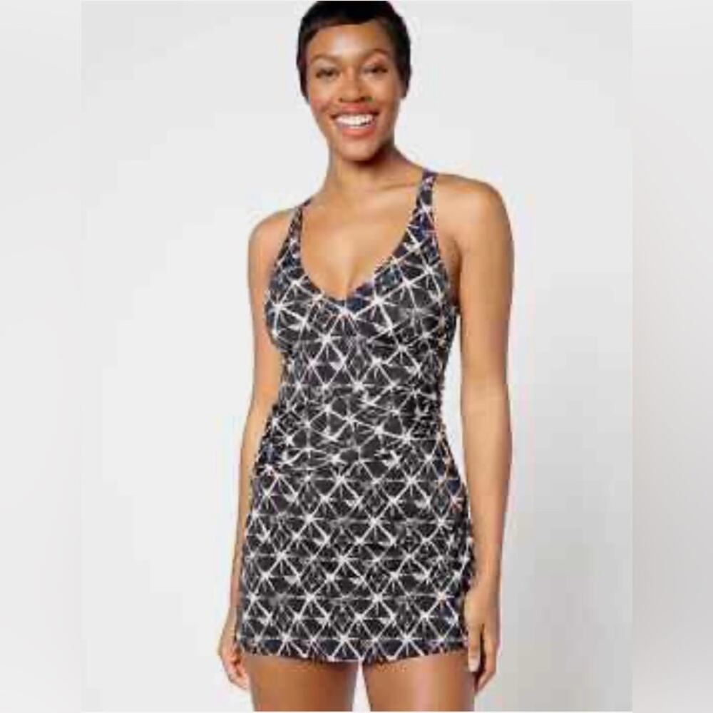 d&co Swimdress Size 8 Black Shibori NWOT